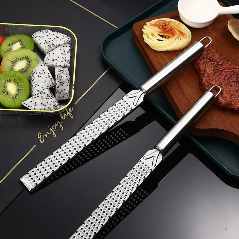 Stainless Steel Long Handle Cheese Grater Cheese Baking Cheese Grater Lemon Zest Grater Kitchen Gadget